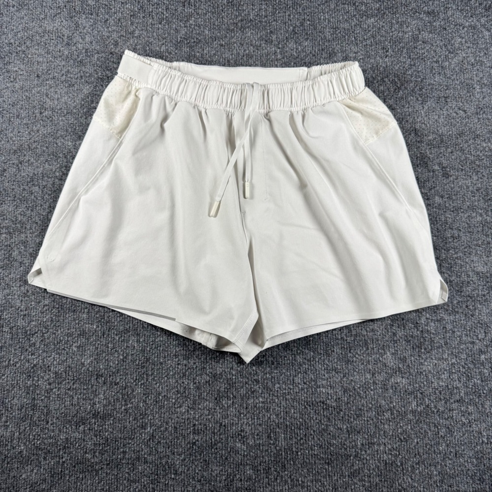 Lululemon White Athletic Running Shorts Women Size M Drawstring Mesh Liner 4in